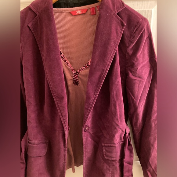 Esprit long sleeves V neck top - Picture 13 of 14